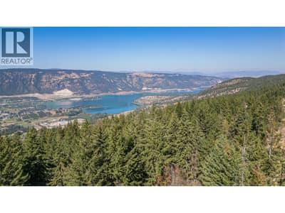 6051 Oyama Lake Road, Oyama