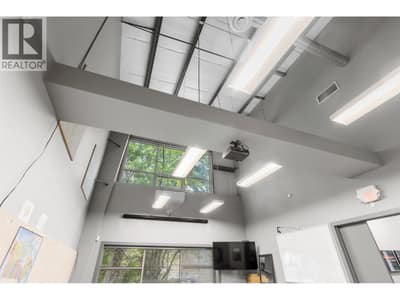 1025 Trench Place, Kelowna