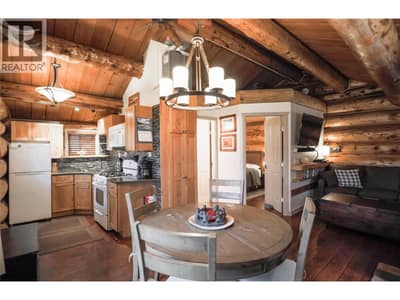 Cozy log cabin with a fully equiped kitchen