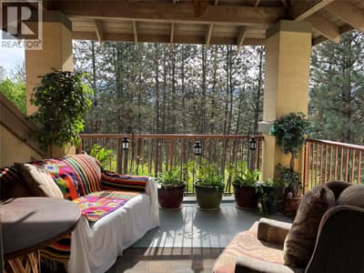private deck off living area that views out to golf course.