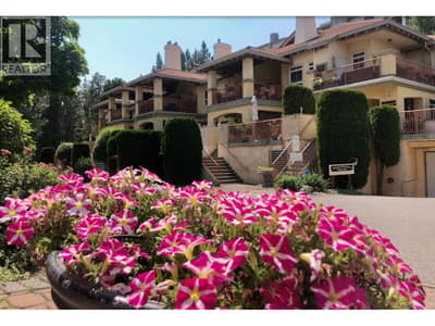 Lovely complex with only 12 units