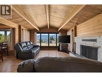 1260 16 Street NE, Salmon Arm