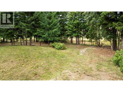 7206 Fraser Crescent, Anglemont