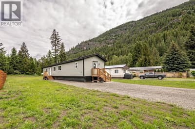 916 Airport Road Unit# 7, Salmo