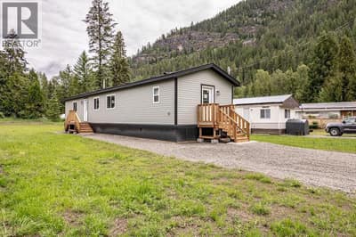 916 Airport Road Unit# 7, Salmo