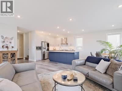 7016 WREN Drive, Osoyoos