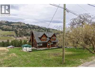 4864 South Grandview Flats Road, Spallumcheen