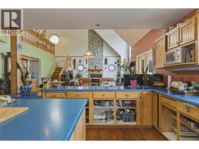 4864 South Grandview Flats Road, Spallumcheen