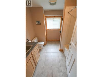 1017 Hume Street, Slocan