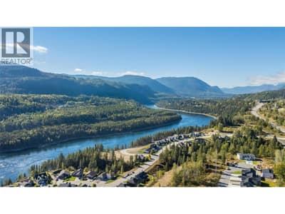 3732 5th Avenue, Castlegar