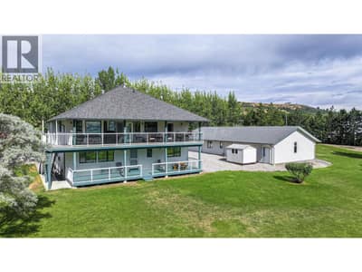 Back of Home facing the lake
