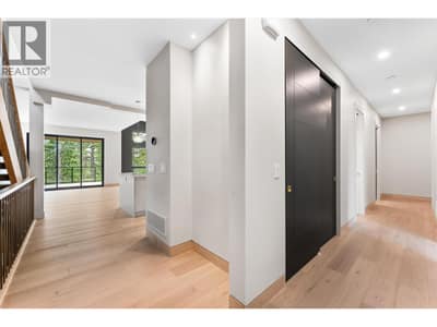 10313 Long Road, Lake Country
