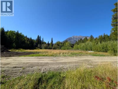 5745 Gun Lake Road W, Gold Bridge