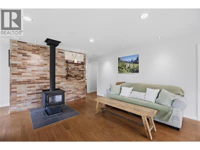 746 McMurray Road, Kaleden