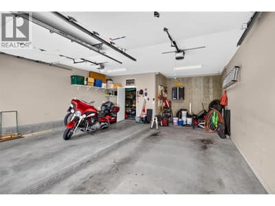 2+ Oversized heated Garage Two Doors Storage high ceilings