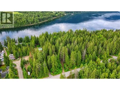 7022 Highway 3A, Balfour
