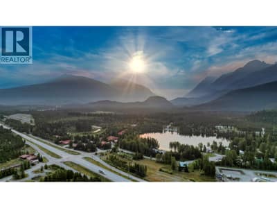 906 Harrwood Drive, Blue River