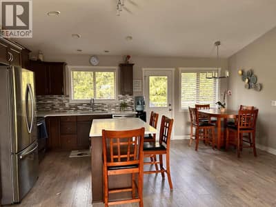 2906 Bentley Road, West Kelowna
