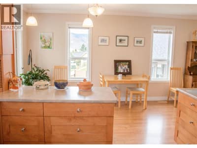 Kitchen nook