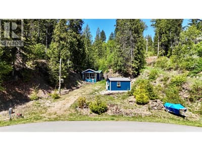 4265 Woodbury Village Road, Ainsworth