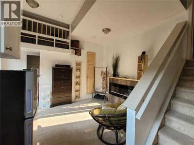 619 10th Avenue, Invermere