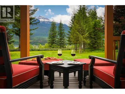 4785 Airport Way, Revelstoke