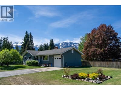 1669 Hiob Road, Revelstoke