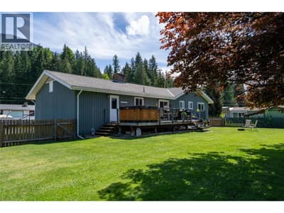 1669 Hiob Road, Revelstoke