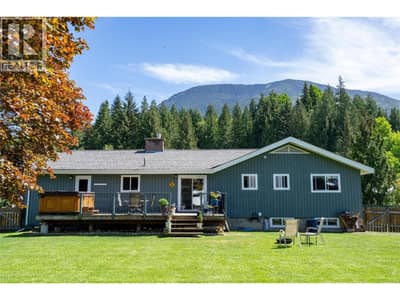 1669 Hiob Road, Revelstoke