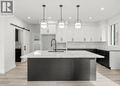 1221 Lone Pine Drive, Kelowna