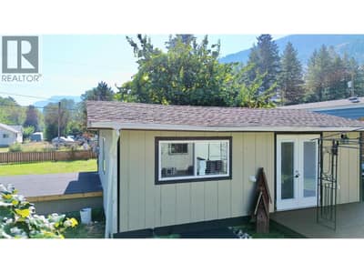 2632 6th Street, Olalla