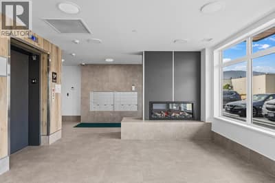 Lobby of 2760 Olalla Road
