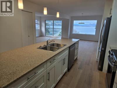 578 Lakeshore Drive Unit# 402, Penticton