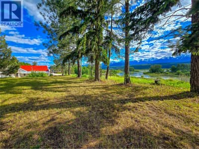 970 95 Highway, Spillimacheen