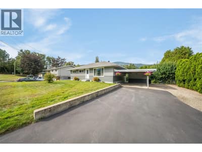 762 5th Avenue, Castlegar