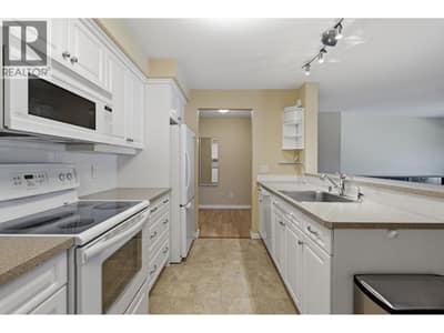 515 Houghton Road Unit# 220, Kelowna