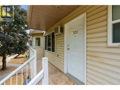 4202 Alexis Park Drive Unit# 221, Vernon