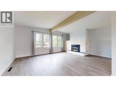 913 9th Street S, Cranbrook