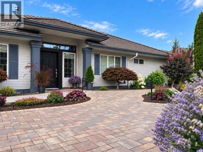 2595 Golf Course Drive, Blind Bay