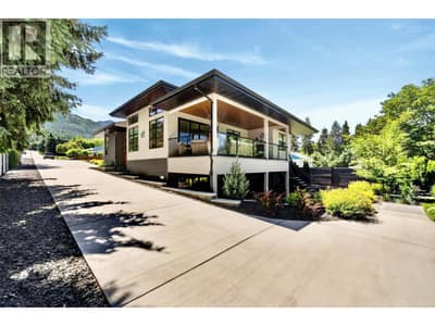 1201 20 Avenue SW, Salmon Arm