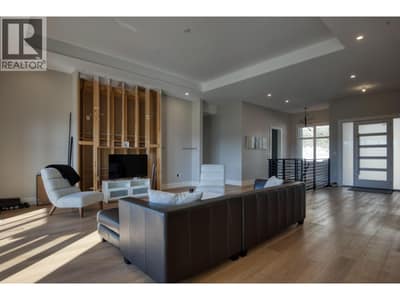 2835 Outlook Way, Naramata