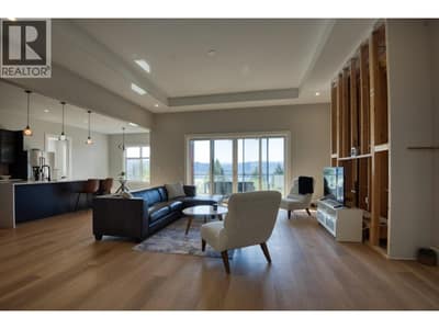 2835 Outlook Way, Naramata