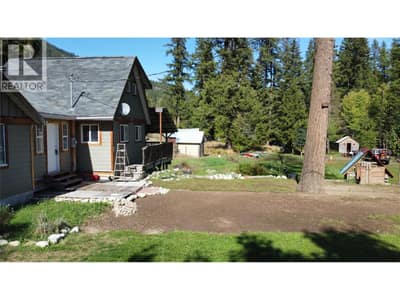 2018 Tarrys Road, Castlegar