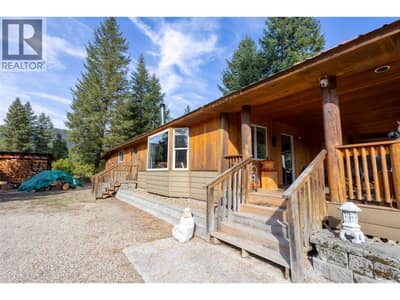 50 Taylor Way, Beaverdell