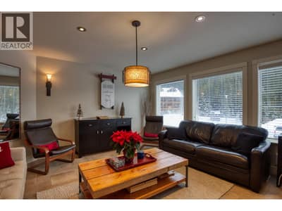 152 CLEARVIEW Crescent, Apex Mountain