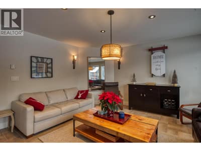 152 CLEARVIEW Crescent, Apex Mountain