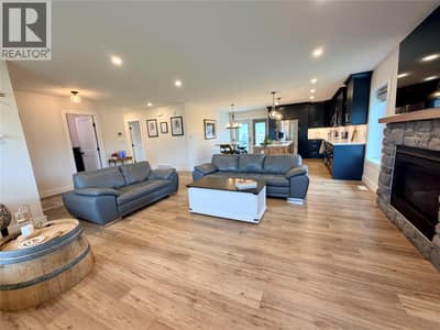 5308 49 Street, Pouce Coupe