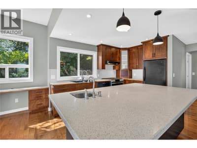 220 West Bench Drive, Penticton