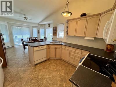 7559 Columbia Avenue Unit# 4, Radium Hot Springs