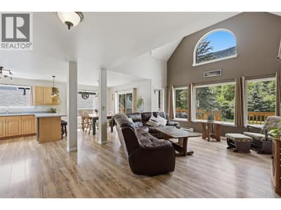 7153 CAHILTY Road, Kamloops
